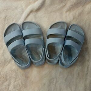 2 pairs of Old Navy sandals